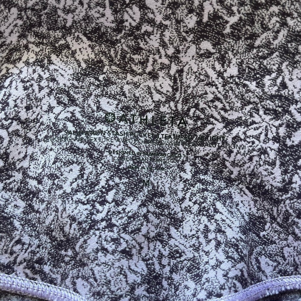 Athleta Untimate Stash Textured 7/8 Tight Pocket Leggings Purple - Picture 8 of 8